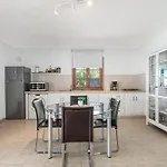 Cassis Дом отдыха Адехе